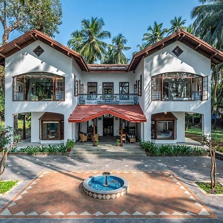 Saffronstays Thalassea, Alibaug - Picturesque Sea-Facing Villa With Colonial Decor Alībāg Zewnętrze zdjęcie